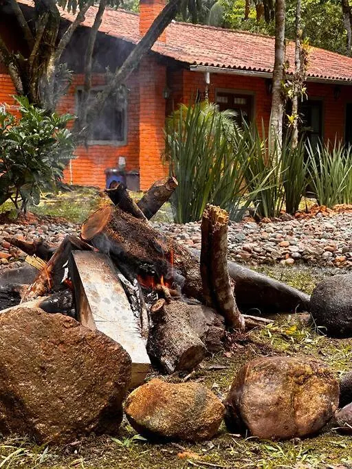 Casa De Campo Com Cachoeira No Quintal Gaspar